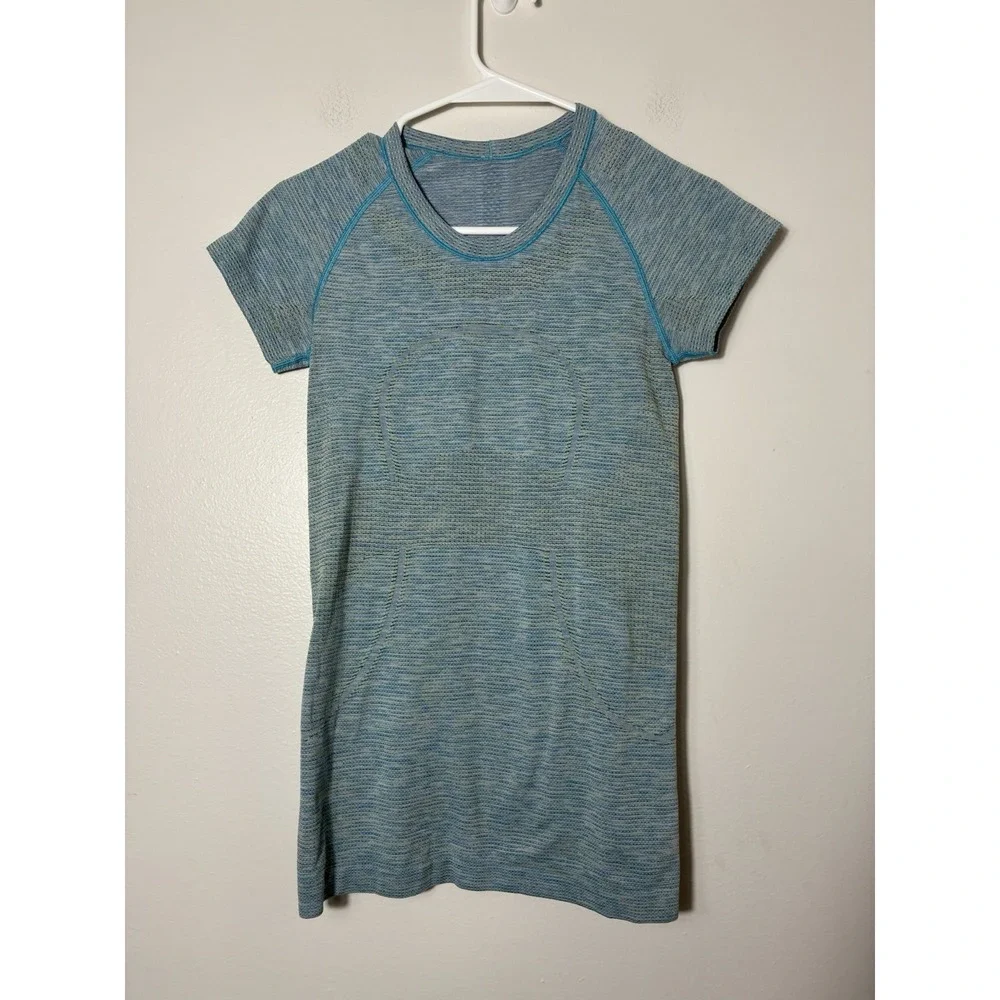 Lululemon Swiftly Short Sleeve Top Sz 2 Blue Athletic Casual
